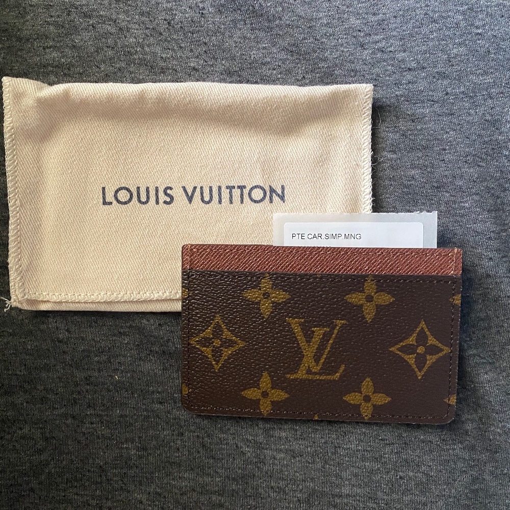 COPY - Louis Vuitton Petite Card Holder Simple Mo…